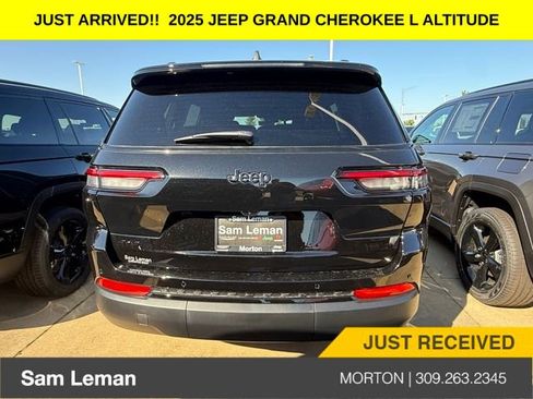 New 2025 Jeep Grand Cherokee L Altitude image 9