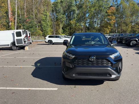 Certified 2025 Toyota RAV4 XLE image 5
