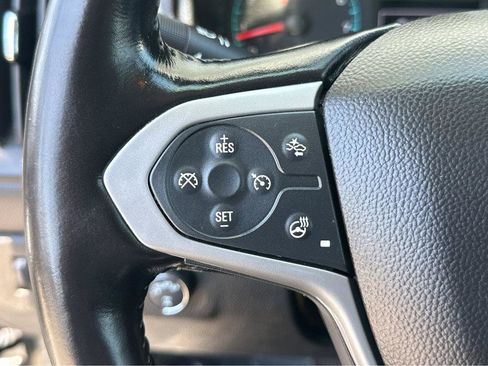 Used 2022 Chevrolet Colorado LT w/ Luxury Package AWD/4WD image 22