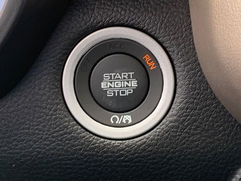 Used 2022 RAM 1500 Laramie image 43