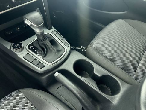 Certified 2022 Kia Seltos LX image 20