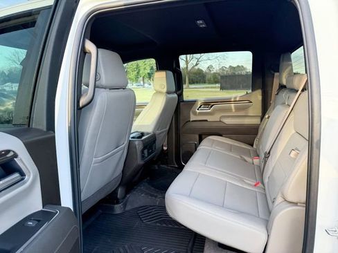 Used 2025 Chevrolet Silverado 1500 RST image 24