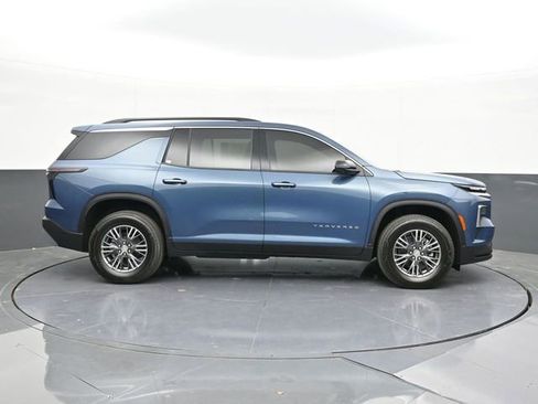 New 2026 Chevrolet Traverse LT w/ Driver Confidence Package image 17