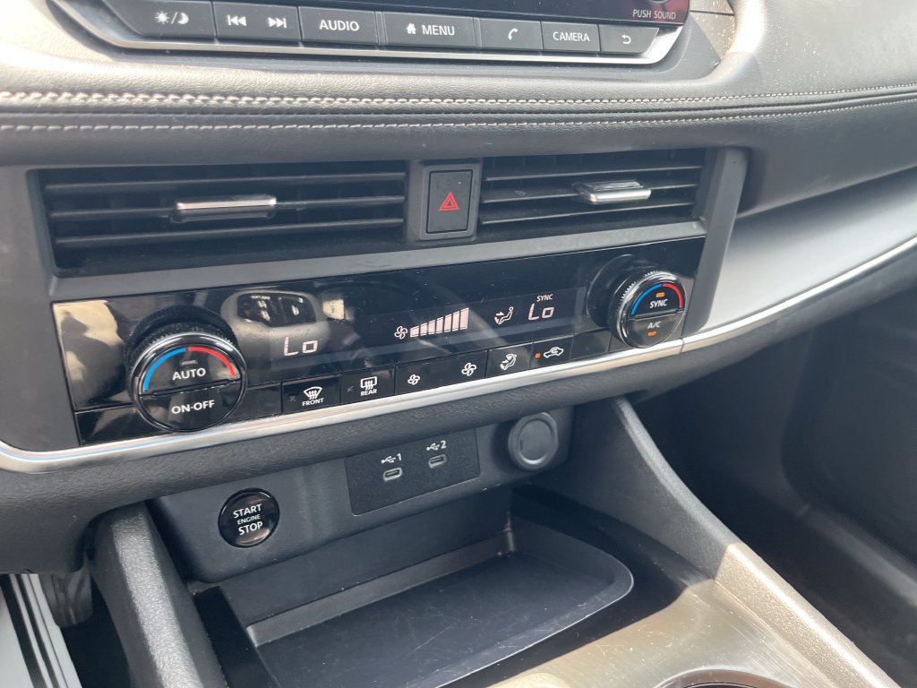Used 2024 Nissan Rogue SV FWD image 19