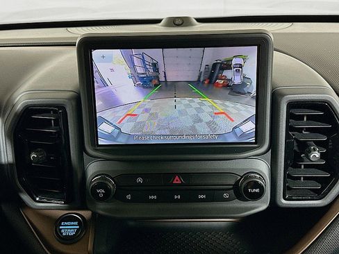 Used 2023 Ford Bronco Sport Outer Banks w/ Tech Package AWD/4WD image 16