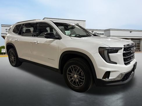 Used 2025 GMC Acadia Elevation image 7