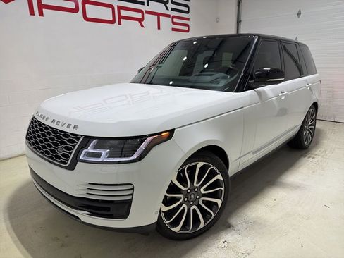 Used 2018 Land Rover Range Rover Supercharged image 2