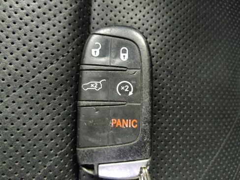 Used 2019 Jeep Grand Cherokee High Altitude AWD/4WD image 32