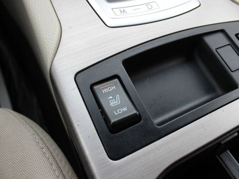 Used 2013 Subaru Outback 2.5i Premium image 28