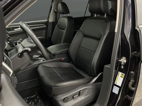 Used 2021 Volkswagen Atlas SE FWD image 4