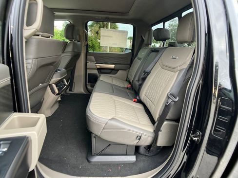 New 2026 Ford F250 Platinum w/ Platinum Plus Package image 32