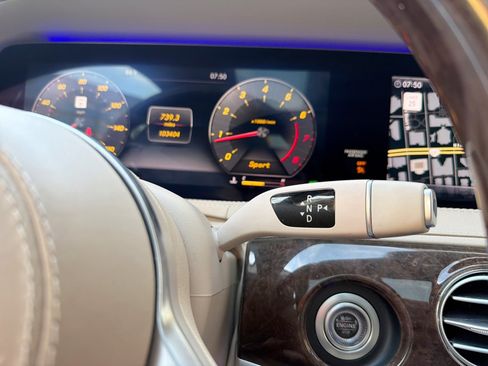 Used 2019 Mercedes-Benz S 560 Sedan image 23