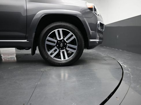 Used 2022 Toyota 4Runner Limited image 11