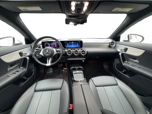 Used 2025 Mercedes-Benz CLA 250 4MATIC image 37