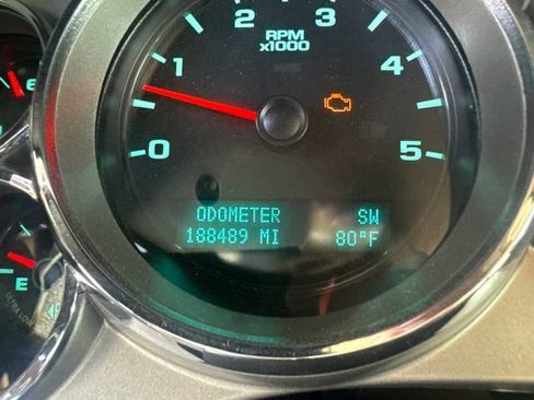 Used 2012 Chevrolet Silverado 2500 LT w/ Interior Plus Package AWD/4WD image 10