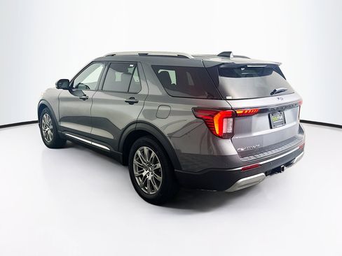 Used 2025 Ford Explorer Platinum image 5