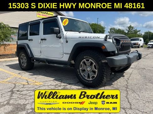 Used 2015 Jeep Wrangler Unlimited Rubicon w/ Connectivity Group AWD/4WD image 1