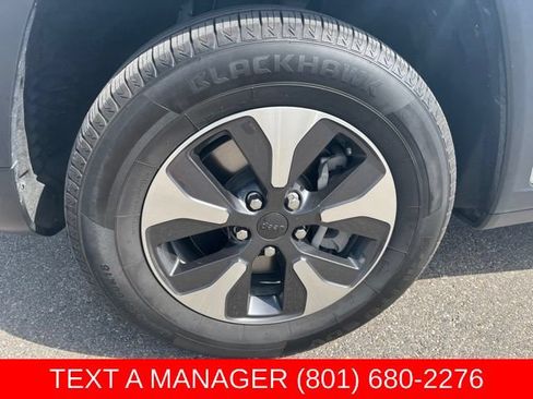 Used 2024 Jeep Grand Cherokee Limited 4xe AWD/4WD image 9