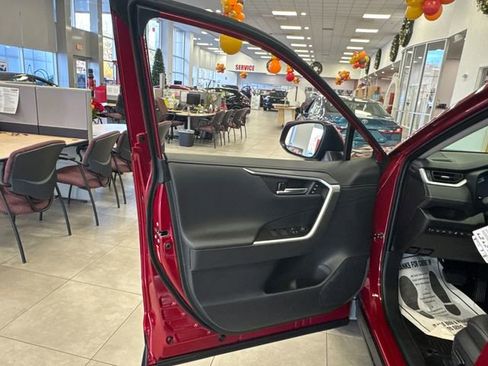 New 2025 Toyota RAV4 Limited image 19