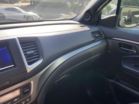 Used 2019 Honda Passport Sport image 23