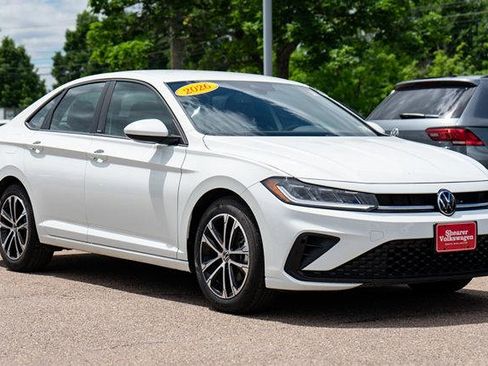 Used 2026 Volkswagen Jetta Sport FWD image 7