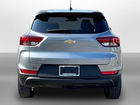 Used 2024 Chevrolet TrailBlazer LS w/ LS Convenience Package AWD/4WD image 4