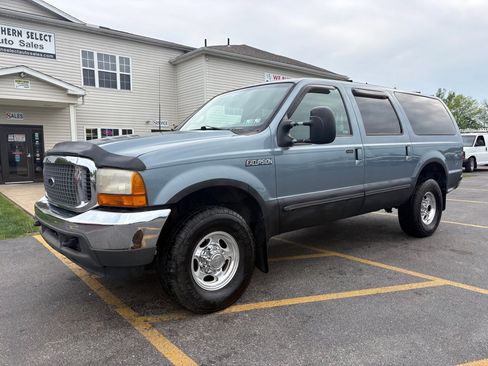 Used 2000 Ford Excursion XLT AWD/4WD image 2