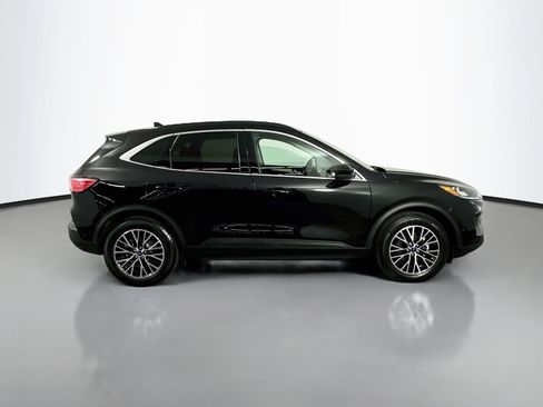Used 2022 Ford Escape Titanium w/ Titanium Premium Package FWD image 8