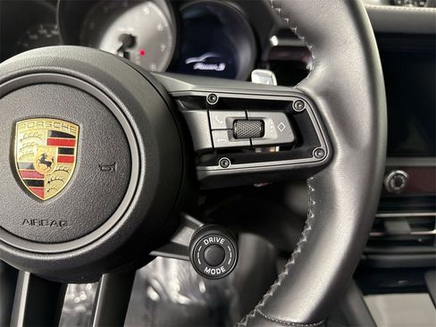 Certified 2022 Porsche Macan S image 39