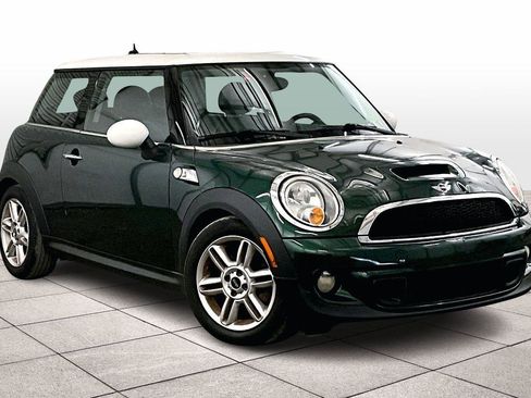 Used 2011 MINI Cooper S image 3
