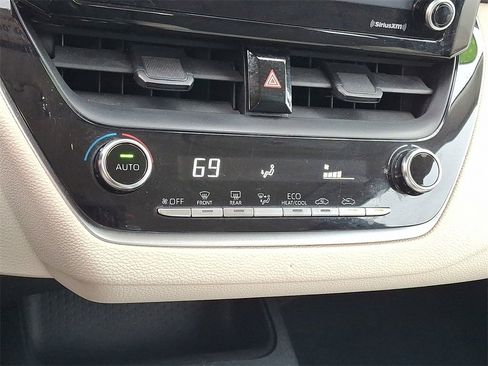 Certified 2022 Toyota Corolla LE image 23