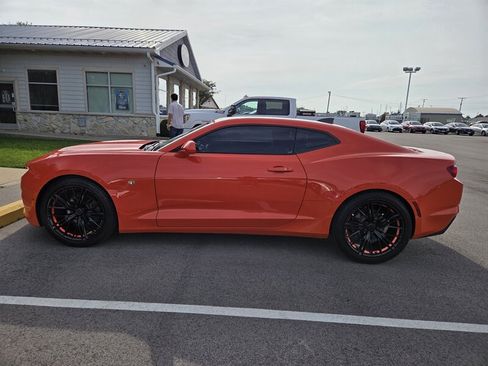 Used 2021 Chevrolet Camaro LT RWD image 6