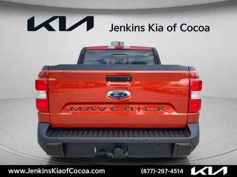 Used 2024 Ford Maverick Lariat w/ FX4 Off-Road Package AWD/4WD image 6