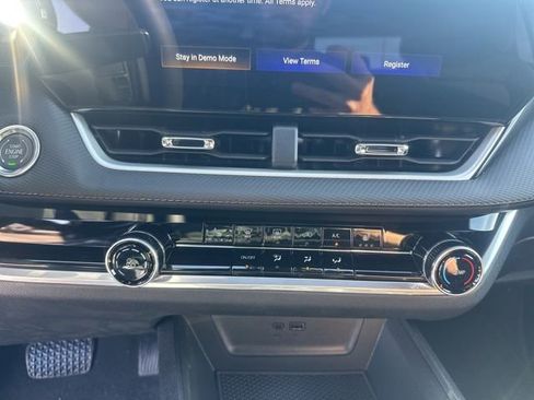 New 2026 Chevrolet Equinox LT image 24