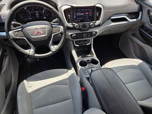 Used 2023 GMC Terrain SLT w/ Tech Package FWD image 8