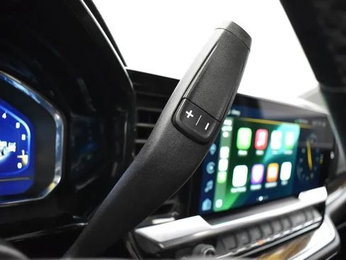 Used 2023 Chevrolet Silverado 1500 LT AWD/4WD image 25