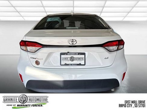Used 2025 Toyota Corolla LE FWD image 5