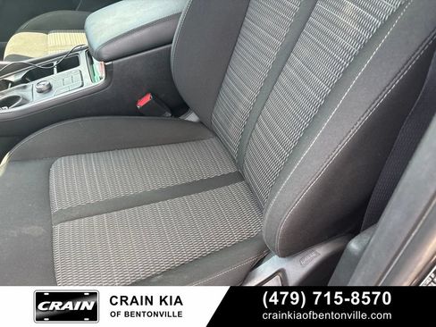 Used 2022 Kia Sorento LX AWD/4WD image 12