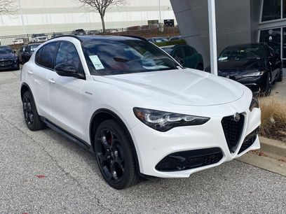 New 2025 Alfa Romeo Stelvio Sprint