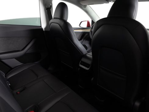 Used 2024 Tesla Model Y Long Range AWD/4WD image 22