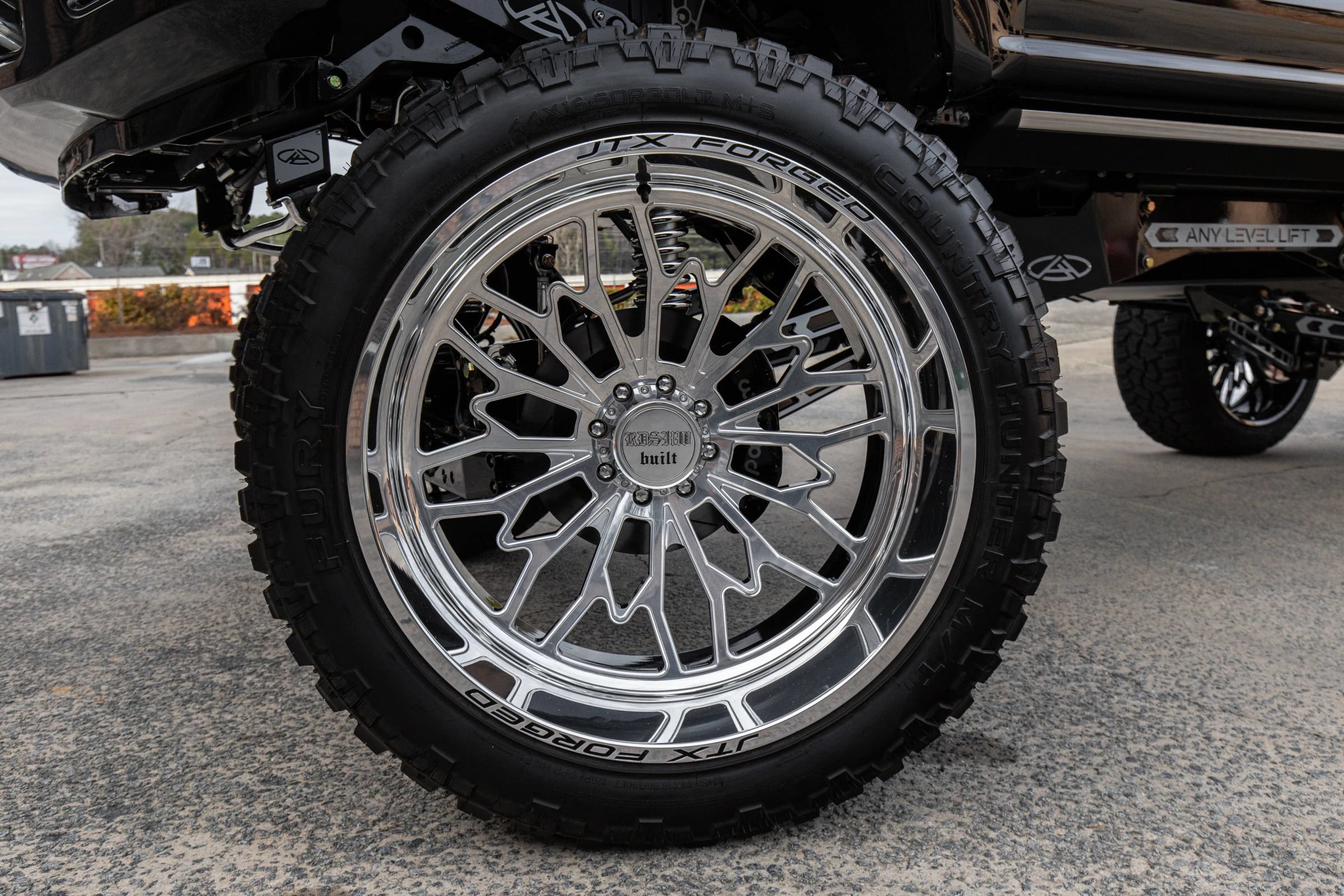 Used 2022 Ford F350 Platinum AWD/4WD image 4