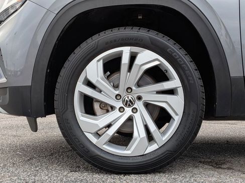 Used 2022 Volkswagen Atlas SE w/ Panoramic Sunroof Package image 24