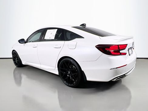 Used 2018 Honda Accord Sport image 8