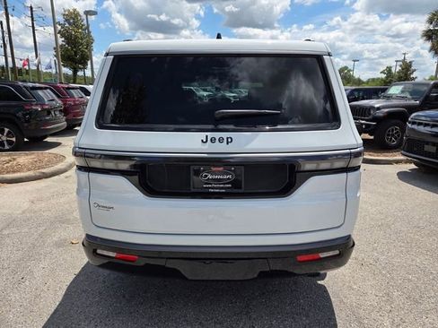 New 2026 Jeep Grand Wagoneer 2WD image 11