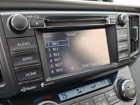 Used 2014 Toyota RAV4 XLE image 20