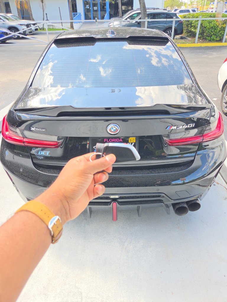 Used 2023 BMW M340i xDrive w/ Shadowloine Package AWD/4WD image 6