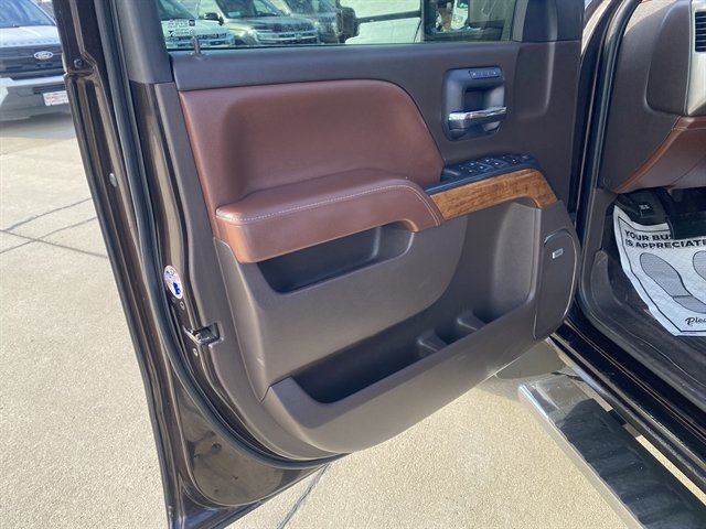Used 2019 Chevrolet Silverado 3500 High Country w/ Duramax Plus Package AWD/4WD image 26