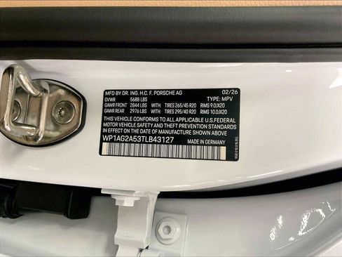 New 2026 Porsche Macan S image 23