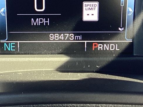 Used 2020 Chevrolet Suburban Premier image 5