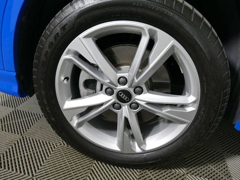 Used 2022 Audi Q3 2.0T Premium Plus w/ Premium Plus Package AWD/4WD image 9